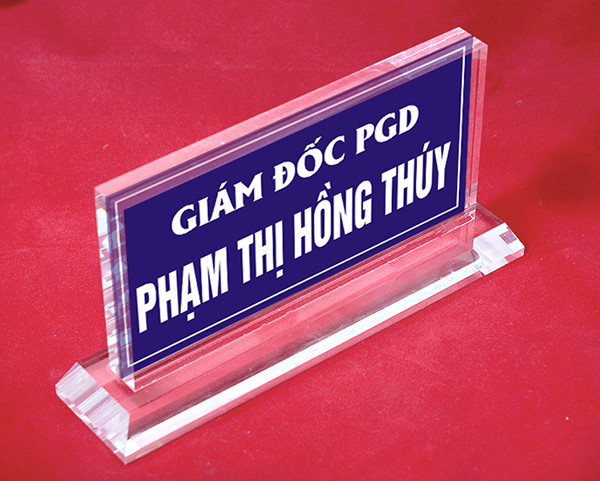 Mẫu biển tên, biển chức danh để bàn đẹp, sang trọng - Tinh Hoa Việt AD