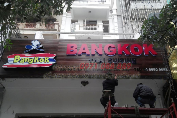 Biển quảng cáo nhà hàng BangKok