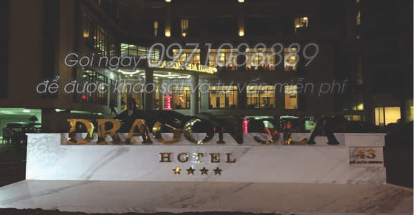 Biển quảng cáo chữ nổi inox khách sạn DRAGONSEA