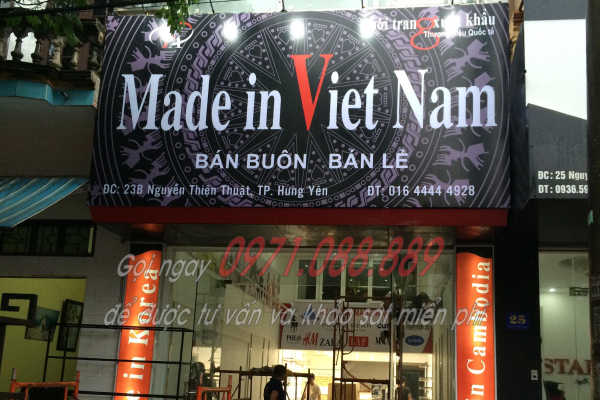 biển quảng cáo ngoài trời Made In Viet Nam